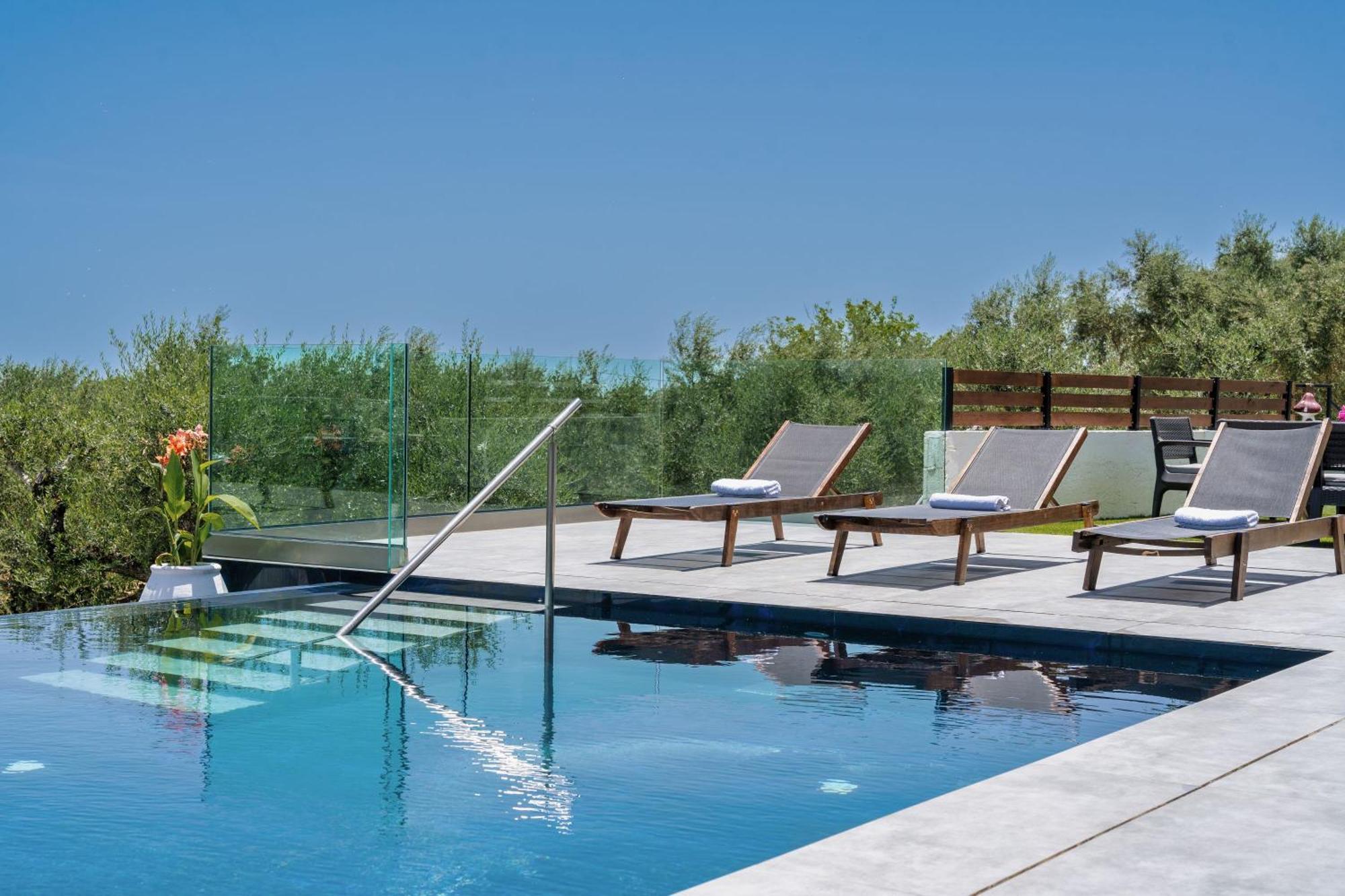 Villa Trevilat - 4 Bedrooms With Private Pool, By Zantewize