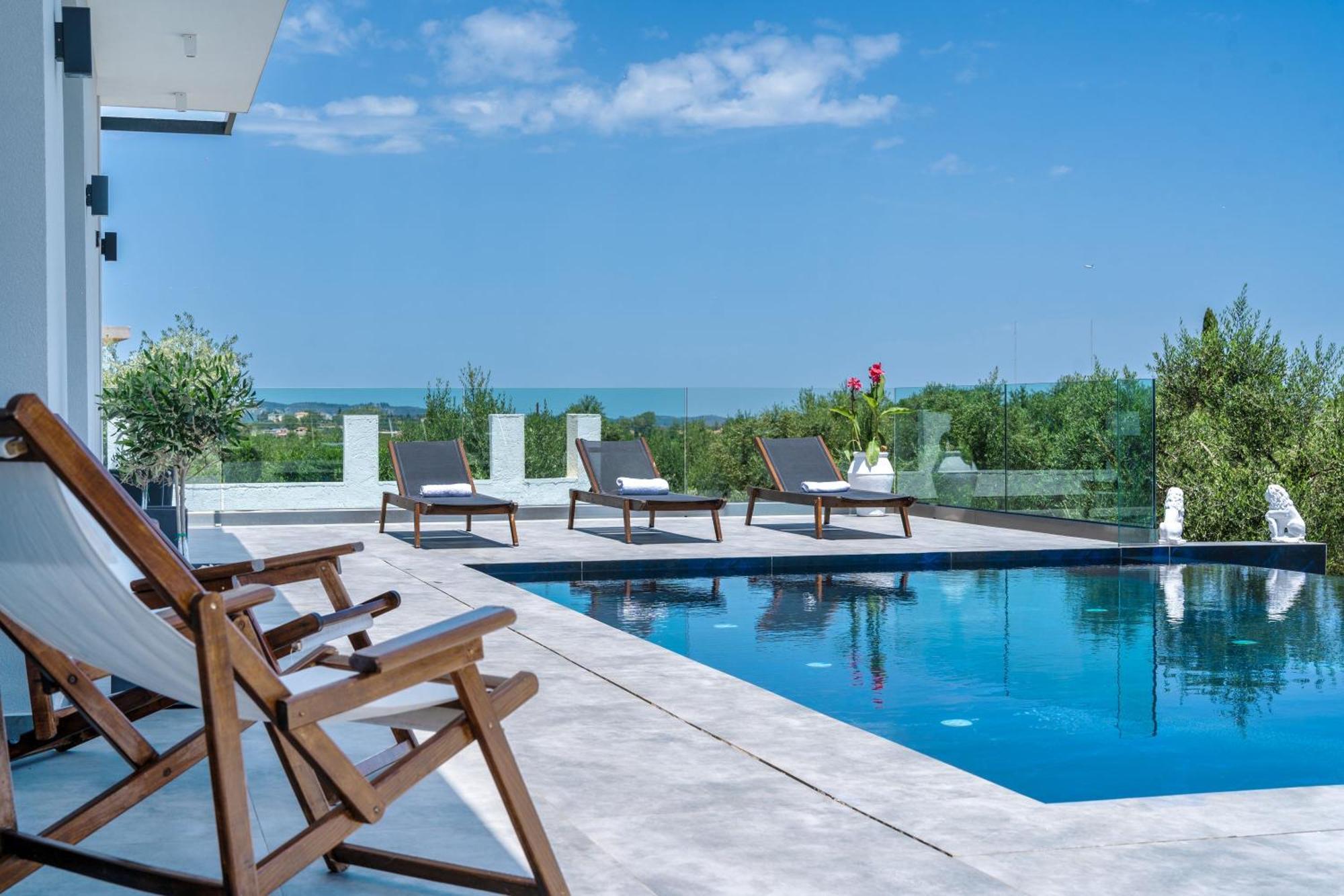 Trevilat - 4 Bedrooms With Private Pool, By Zantewize Villa